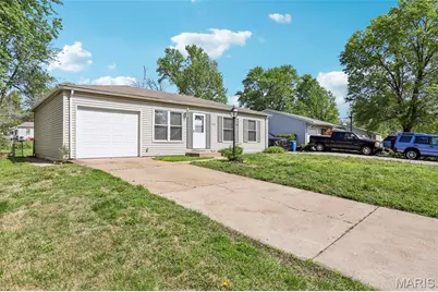 12373 Santa Maria Drive, Saint Louis, MO 63138 - Photo 2