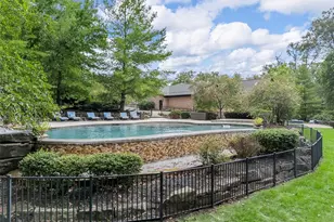 9 Woodview Dr, Lake Saint Louis, MO 63367 - Photo 8