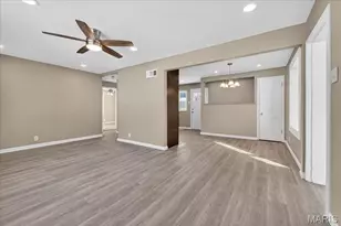 1150 Bosworth Dr, Saint Louis, MO 63137 - Photo 4