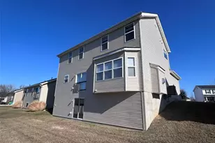 105 Wabash Spur Dr, O'Fallon, MO 63366 - Photo 4