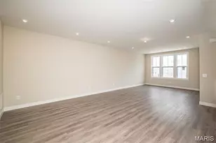 1347 W Gateway Heights W, Richmond Heights, MO 63144 - Photo 12