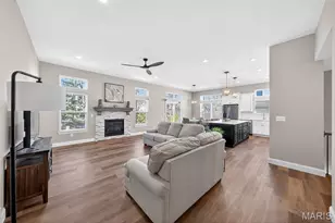 315 Creek Stone Dr, Lake Saint Louis, MO 63367 - Photo 2