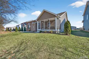 315 Creek Stone Dr, Lake Saint Louis, MO 63367 - Photo 8