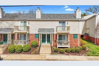 9117 N Swan Circle, Saint Louis, MO 63144 - Photo 1