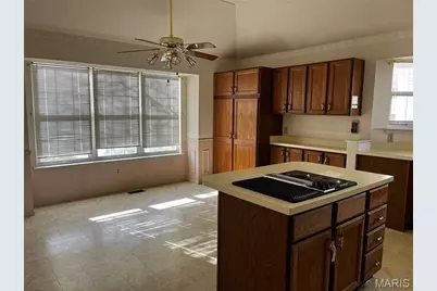 20 Ridge Mount Court, Saint Charles, MO 63303 - Photo 4