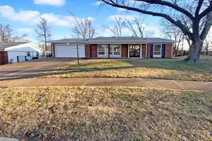 4918 Caribee Dr, Saint Louis, MO 63128 - Photo 1
