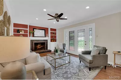 5545 Dantonaire Place, Saint Louis, MO 63128 - Photo 8