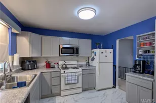 2549 Plymouth Dr, High Ridge, MO 63049 - Photo 2