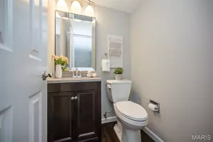 2325 Charlemagne Dr, Maryland Heights, MO 63043 - Photo 6