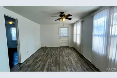1587 Farmview Avenue, Saint Louis, MO 63138 - Photo 4