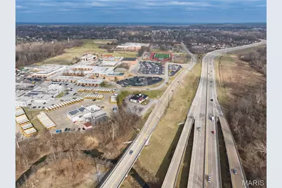 357 N Woods Mill Road, Chesterfield, MO 63017 - Photo 8