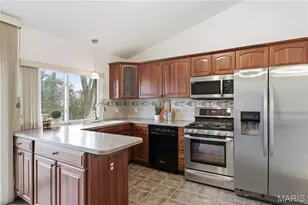 5325 Springtrail Dr, Black Jack, MO 63033 - Photo 18