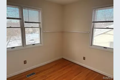 1763 High School Drive, Saint Louis, MO 63144 - Photo 8