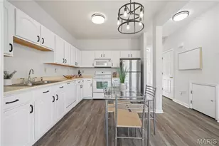 4887 Heritage Heights Cir, Hazelwood, MO 63042 - Photo 6