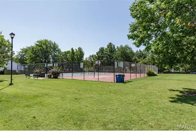 1044 Holly River Drive, Florissant, MO 63031 - Photo 54
