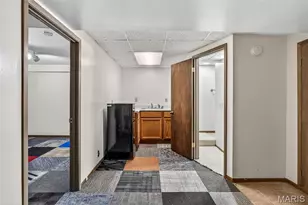 1044 Holly River Dr, Florissant, MO 63031 - Photo 32