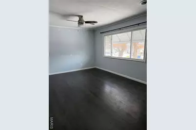 9618 De Porres Lane, Saint Louis, MO 63114 - Photo 4