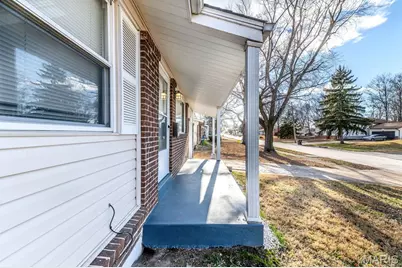 150 Saint Charles Street, Florissant, MO 63031 - Photo 6