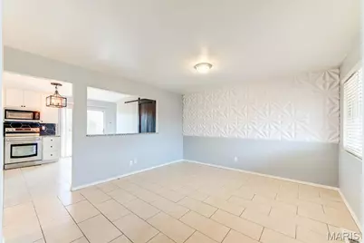 150 Saint Charles Street, Florissant, MO 63031 - Photo 12