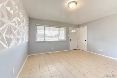 150 Saint Charles Street, Florissant, MO 63031 - Photo 18
