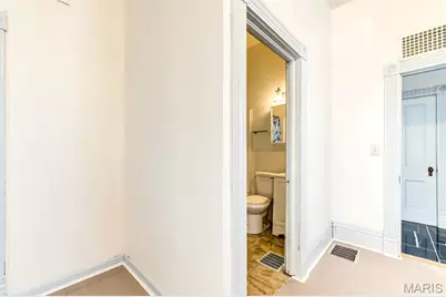 2017 Switzer Avenue, Saint Louis, MO 63136 - Photo 20