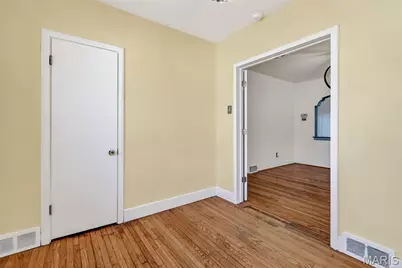 5139 Goethe Avenue, Saint Louis, MO 63109 - Photo 14