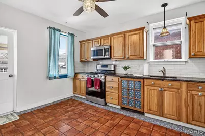 5139 Goethe Avenue, Saint Louis, MO 63109 - Photo 8