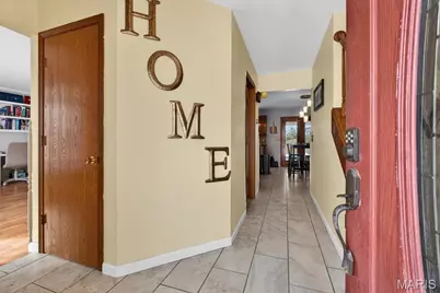 9620 Chamblin Drive, Affton, MO 63123 - Photo 4