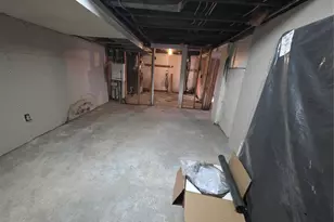 8015 Allen Ave, Saint Louis, MO 63114 - Photo 56