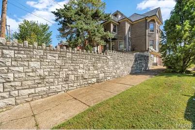 3831 S Grand Boulevard, Saint Louis, MO 63118 - Photo 2