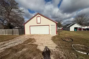 228 Watson Rd, Sullivan, MO 63080 - Photo 2