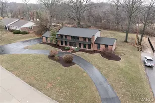 11584 New London Dr, Saint Louis, MO 63141 - Photo 1