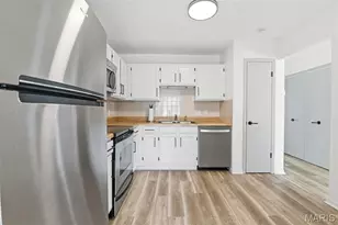 604 Pine Ridge Trails Ct, Ballwin, MO 63021 - Photo 8