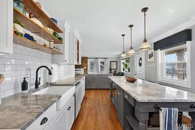 913 Crestland Drive, Ballwin, MO 63011 - Photo 6