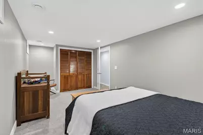 913 Crestland Drive, Ballwin, MO 63011 - Photo 28