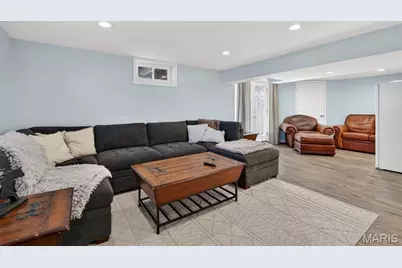 913 Crestland Drive, Ballwin, MO 63011 - Photo 30