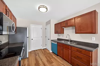 31 Ivy Brook Court, Wentzville, MO 63385 - Photo 2