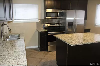 4475 N Taylor Avenue, Saint Louis, MO 63115 - Photo 12