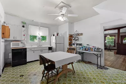 302 E Walsh Street, Montgomery City, MO 63361 - Photo 12