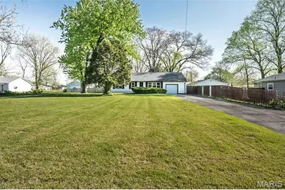 141 Elmgrove Avenue, Hazelwood, MO 63042 - Photo 32