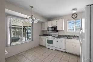 946 Tree Trails Ln, Fenton, MO 63026 - Photo 12