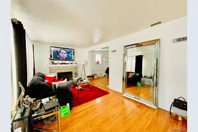 1439 McLaran Avenue, Saint Louis, MO 63147 - Photo 2