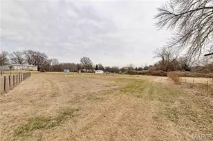 19701 Old Jamestown Rd, Florissant, MO 63034 - Photo 20