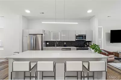 3415 Vista Avenue, Saint Louis, MO 63104 - Photo 10