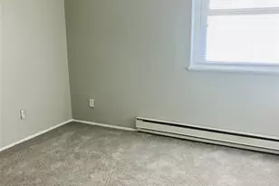 7546 Hazelcrest Dr, Hazelwood, MO 63042 - Photo 16