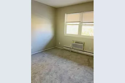 7546 Hazelcrest Drive, Hazelwood, MO 63042 - Photo 8