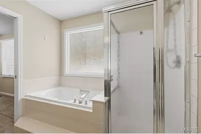 2612 White Manor Court, Saint Louis, MO 63114 - Photo 32