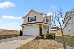 108 Champions Ln, Wentzville, MO 63385 - Photo 2