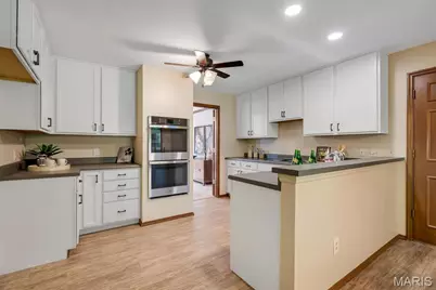 134 Rosebrook Drive, Hazelwood, MO 63031 - Photo 10