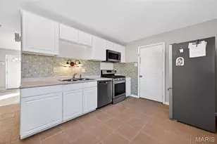 2233 Campus Dr, Saint Charles, MO 63301 - Photo 10